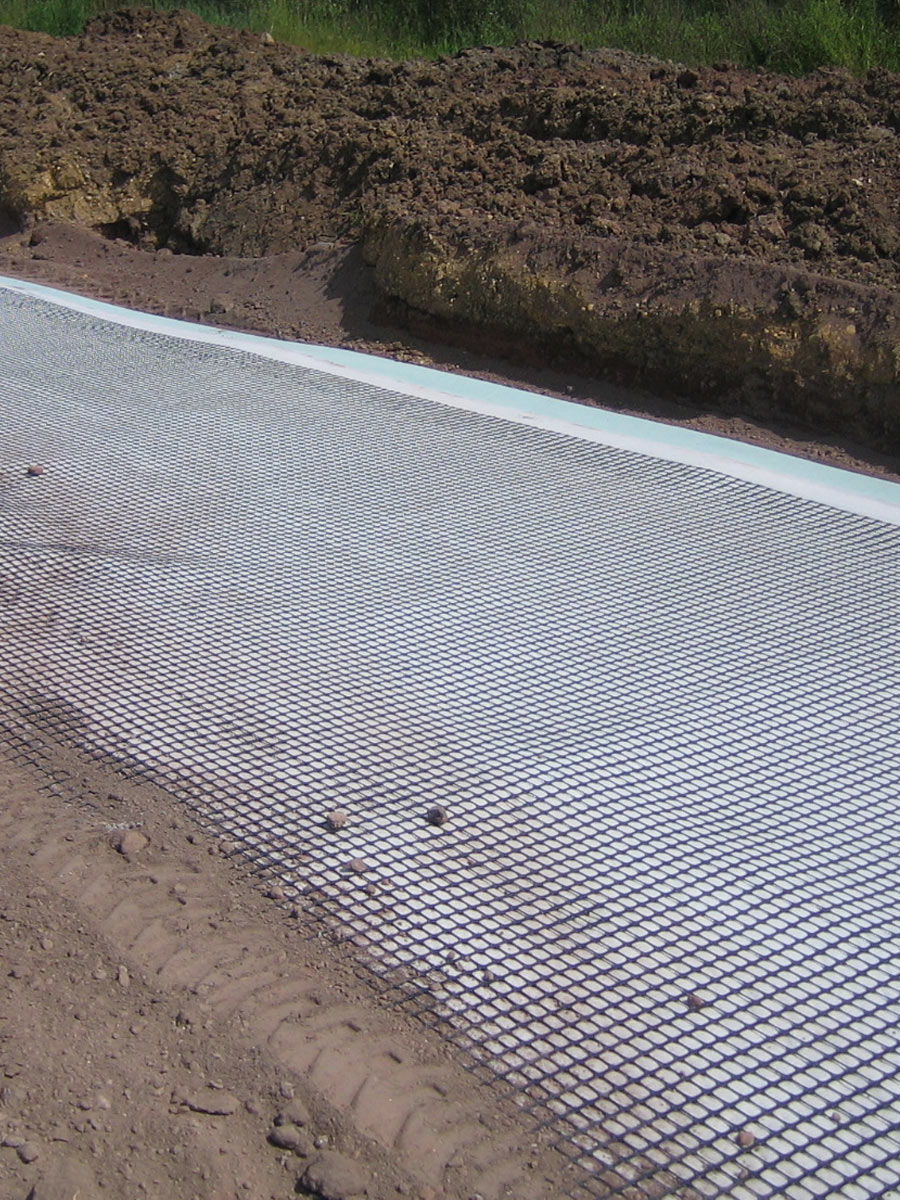 Slope protection, retaining structures, geosynthetics. Tenax